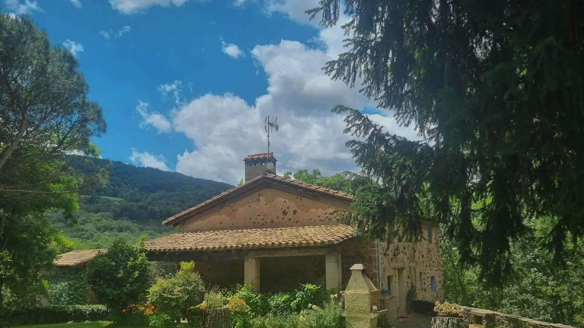 Country house Mas Violella Allotjament Rural Sant Joan les Fonts